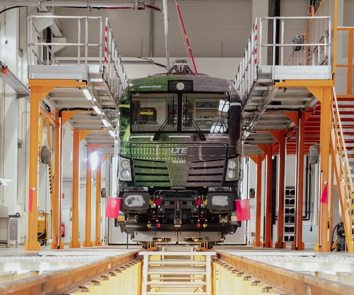 Siemens Vectron Lokomotive in der Lokomotivwerkstatt von LOCMASTA